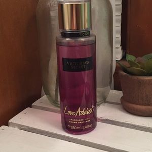 Victoria’s Secret Love Addict Fragrance Mist
